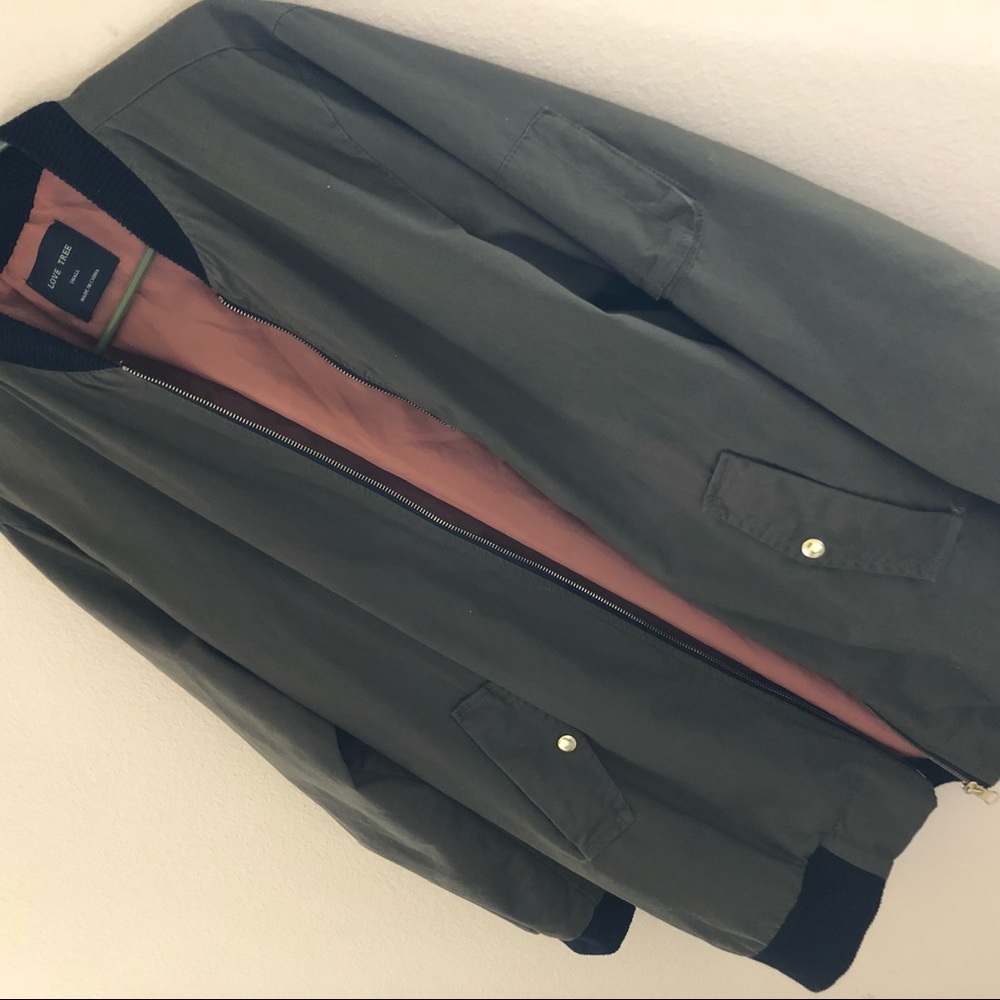 Extended Bomber Jacket - Picture 3 of 8